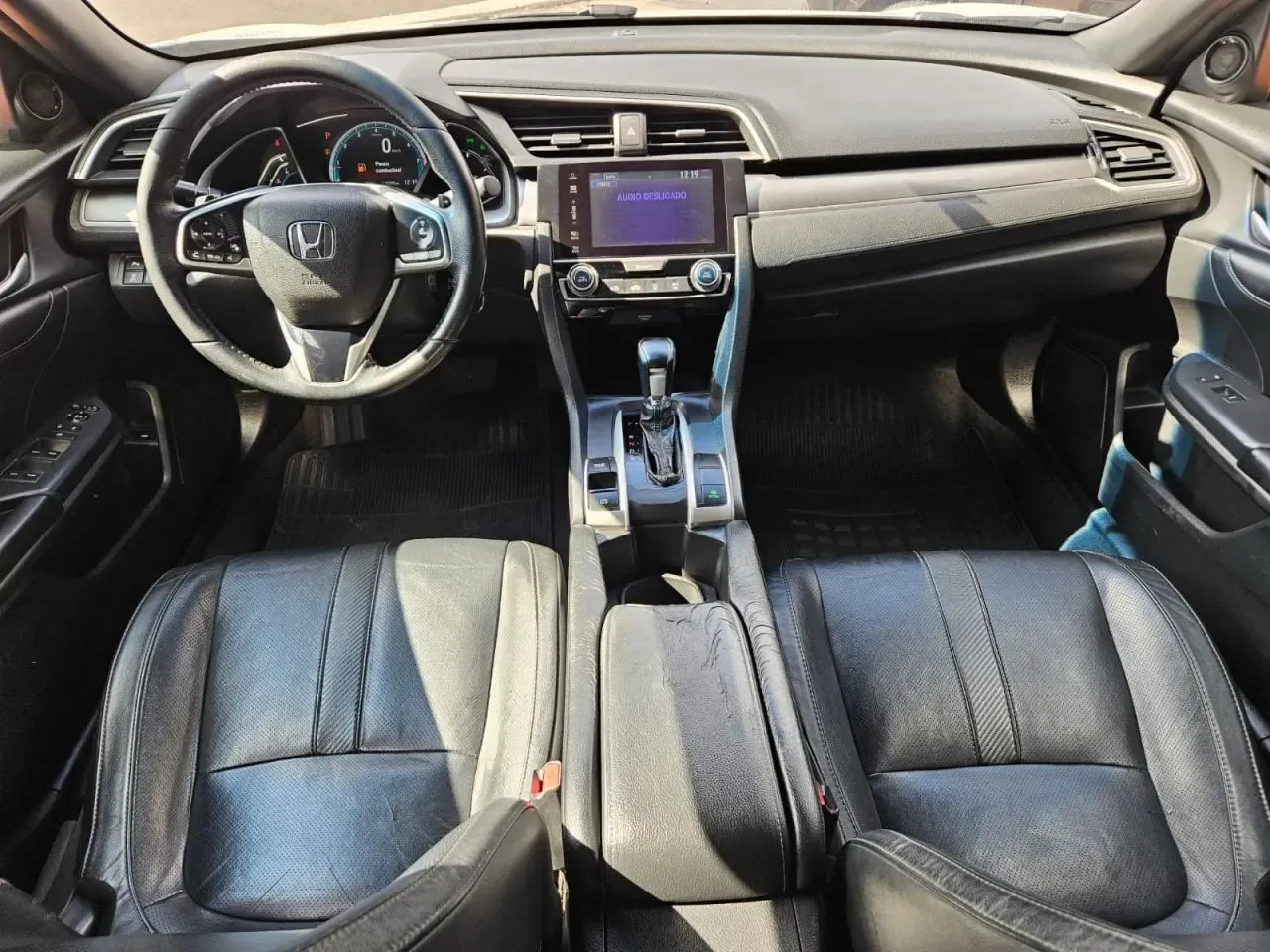 Interior frontal