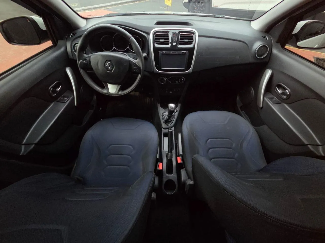 Interior frontal